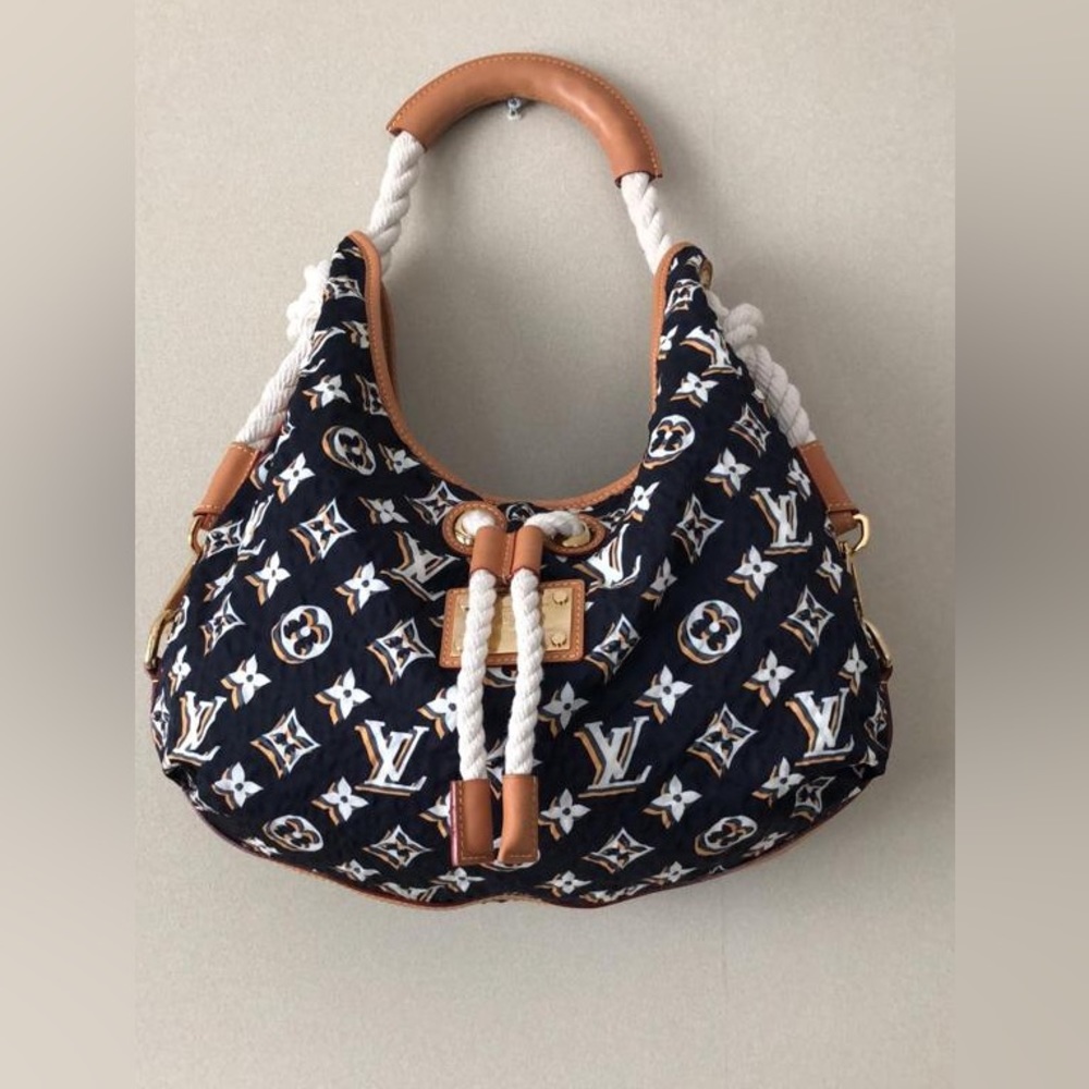 Louis Vuitton Cruise Bulles bug